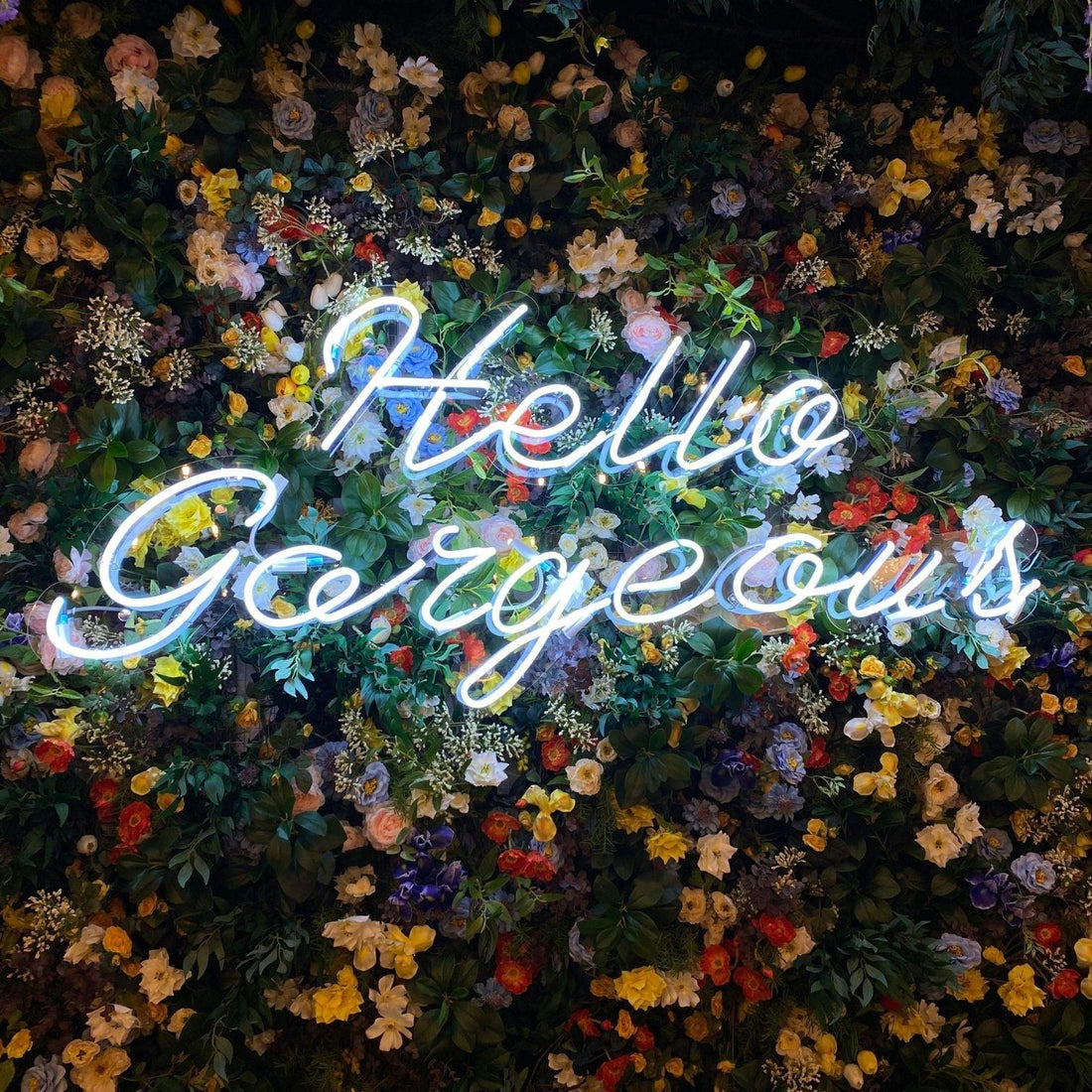 Small Led Hello. Sign Hello Neon Signs | Vibrant LED Designs for Every Space - Neonific ...
