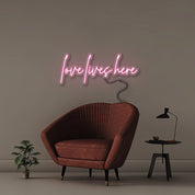 Love lives here - Neonific - LED Neon Signs - 75 CM - Light Pink